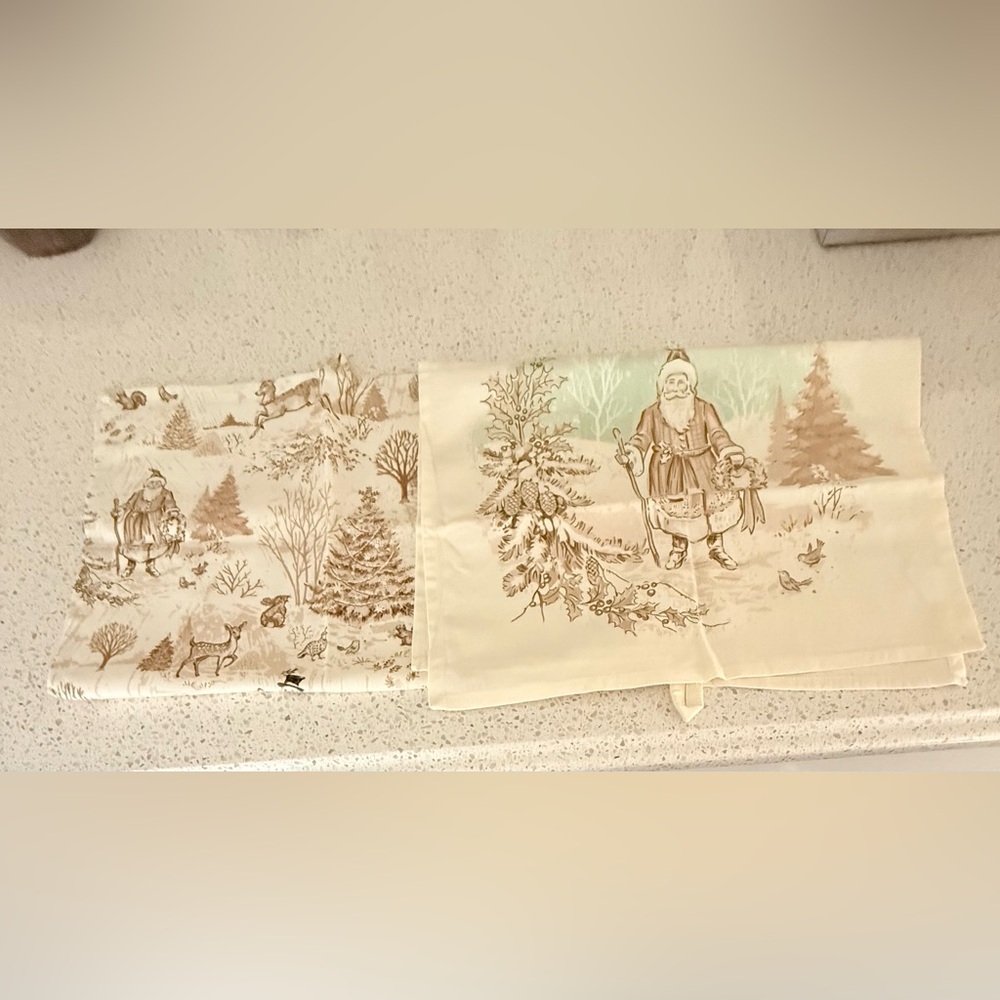 Creative Co-Op Christmas Tea Towels, Set of 2